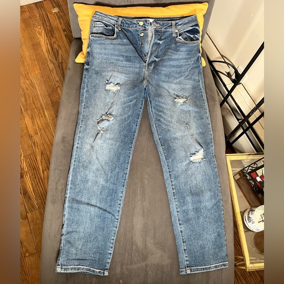 Forever21 women’s Boyfriend Jeans. EXCELLENT condition! Size US 31 waist - Picture 1 of 3